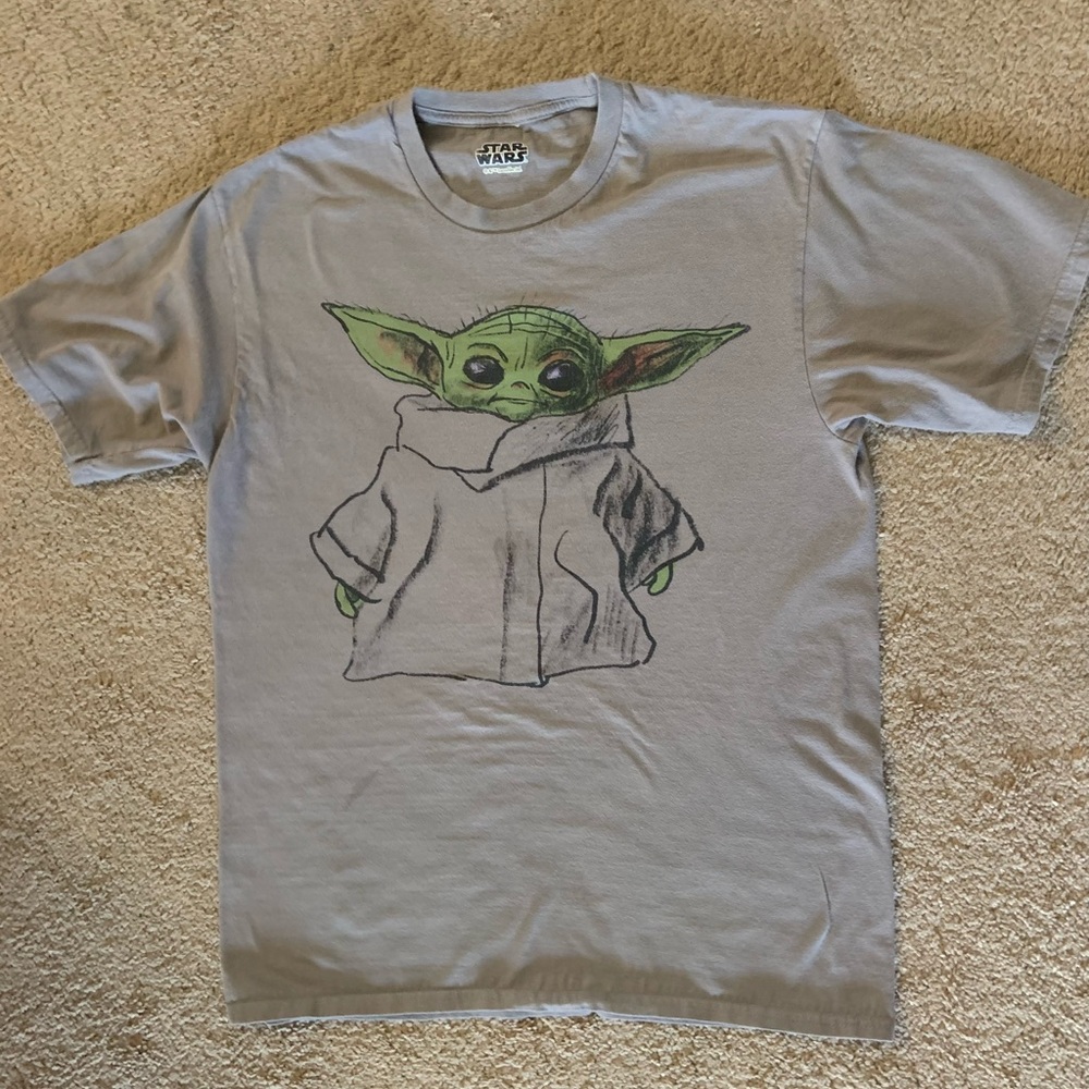 Men’s Baby Yoda Star Wars T Shirt size S